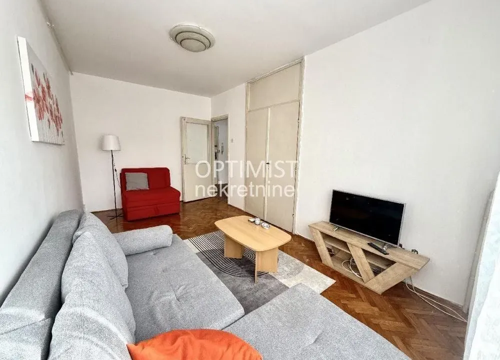 Izdavanje, dvosoban stan, 46m², Botanička Bašta, Palilula Sve Podlokacije