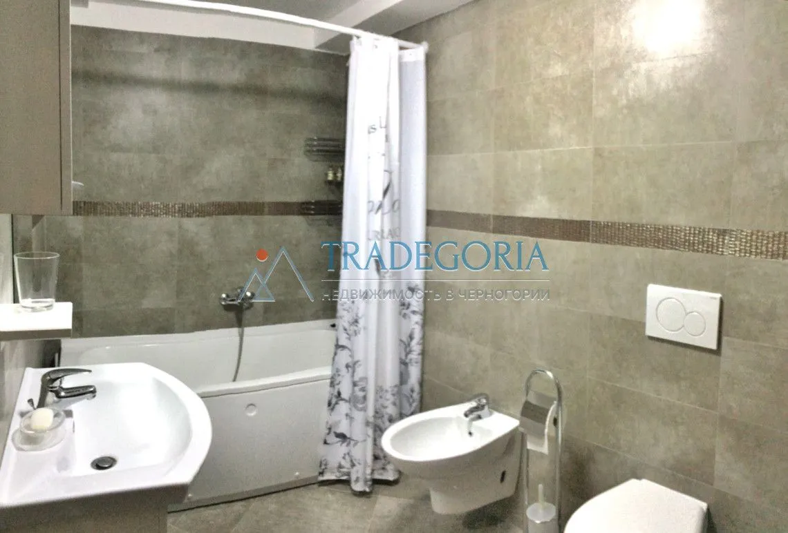 Prodaja, dvosoban stan, 68m², Dobra Voda, Bar