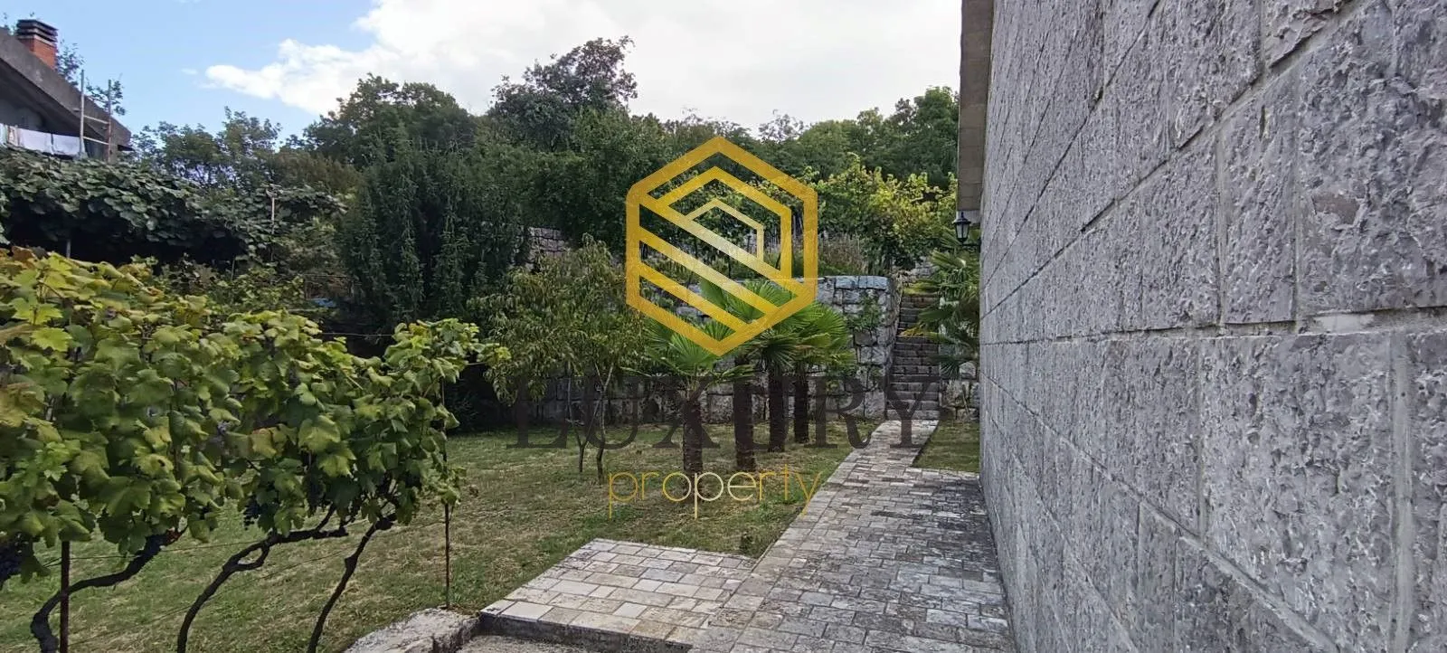 Rent, house, 110m², Mareza, Podgorica