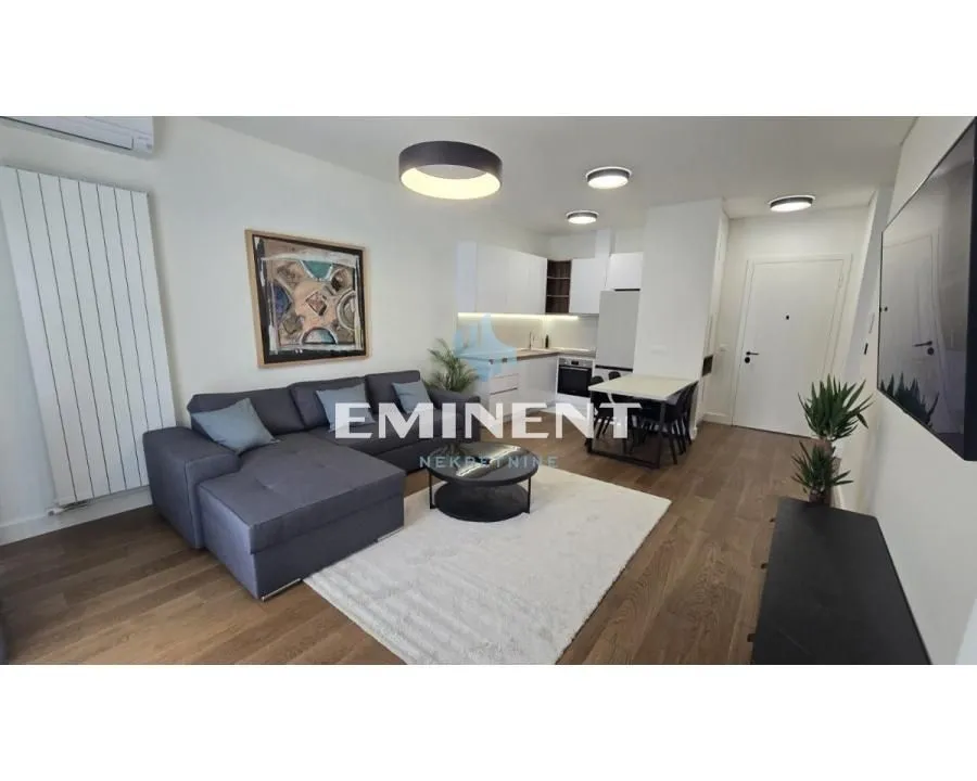 Izdavanje, dvosoban stan, 52m², Banovo Brdo, Beograd