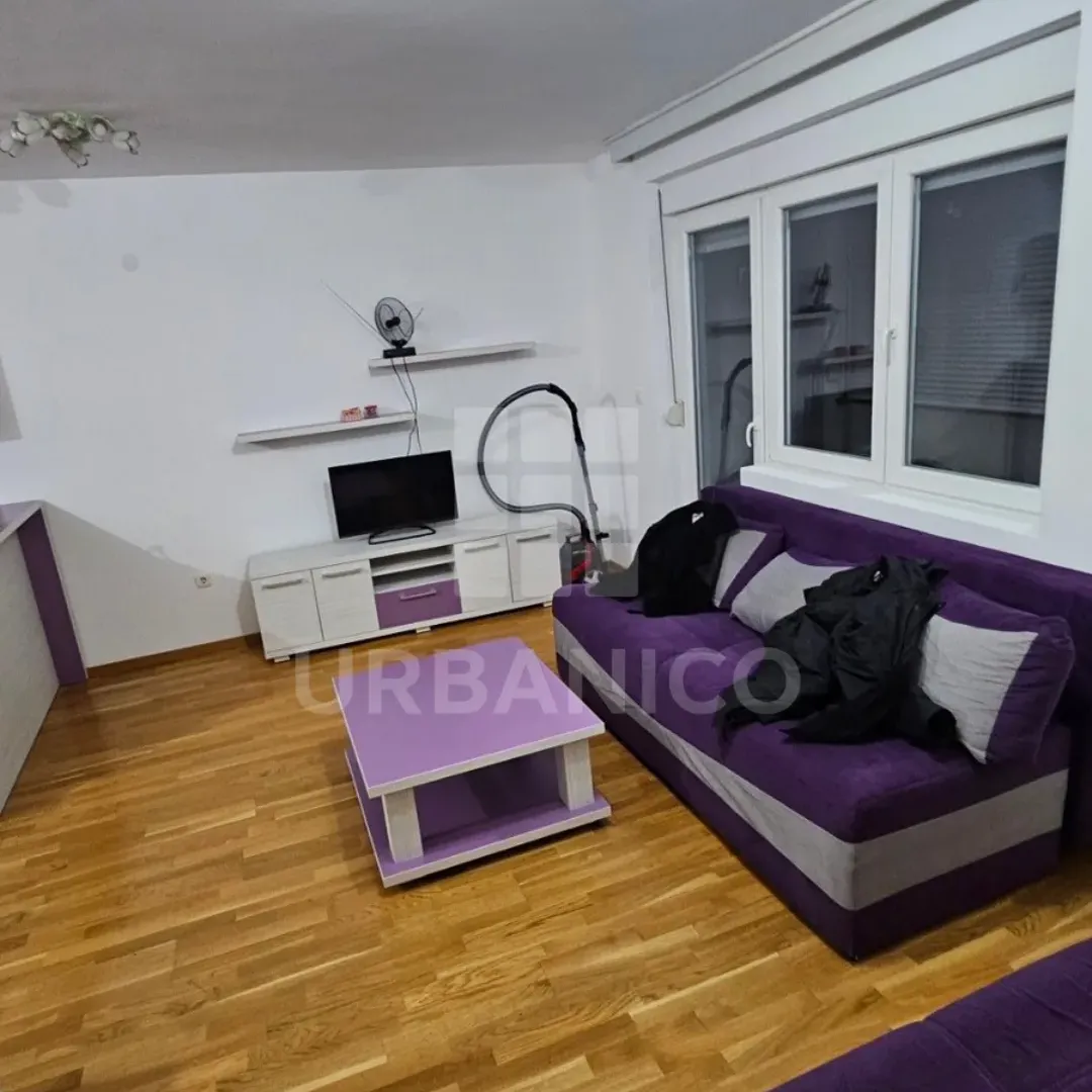 Rent, studio apartment, 35m², Stari Aerodrom, Podgorica