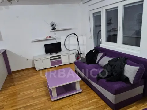 Izdavanje, garsonjera, 35m², Stari Aerodrom, Podgorica - image 2