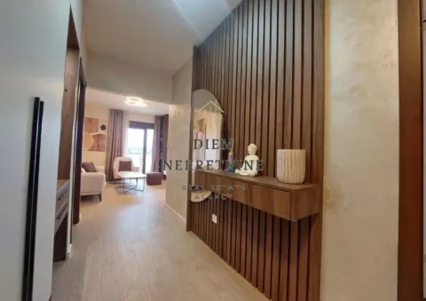 Izdavanje, trosoban stan, 86m², Radanovići, Kotor - image 15