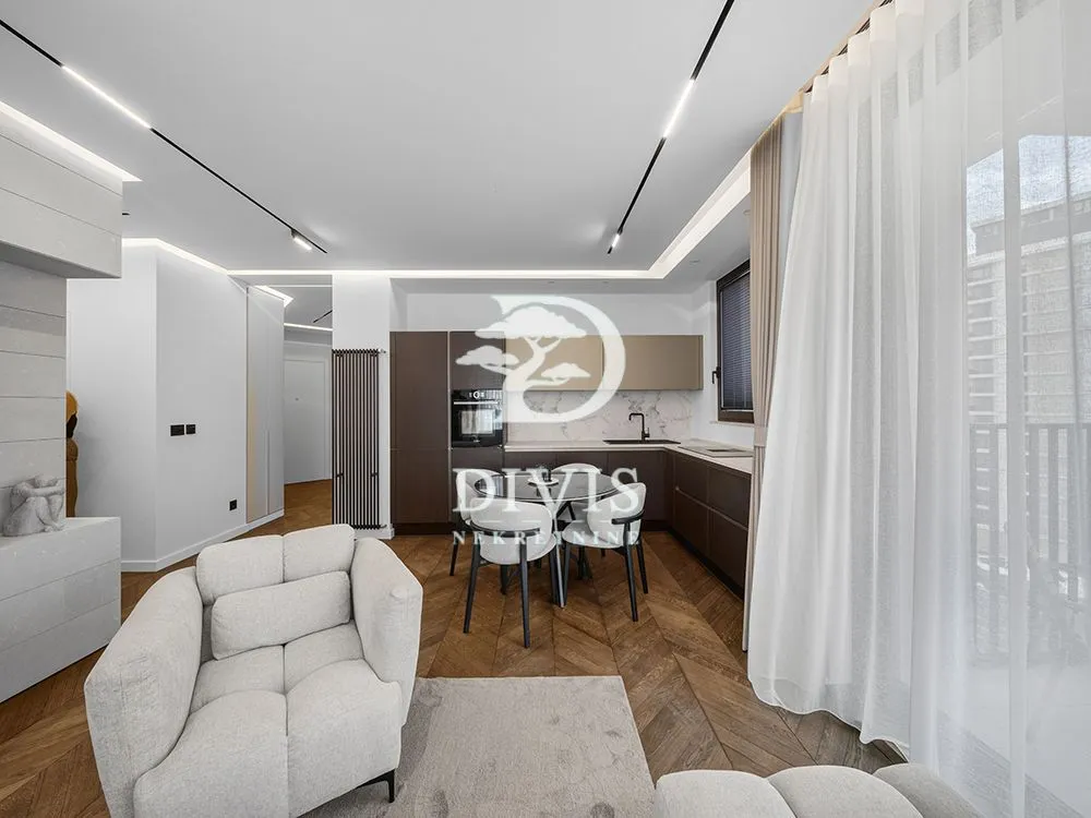 Prodaja, trosoban stan, 82m², Savski Venac, Beograd