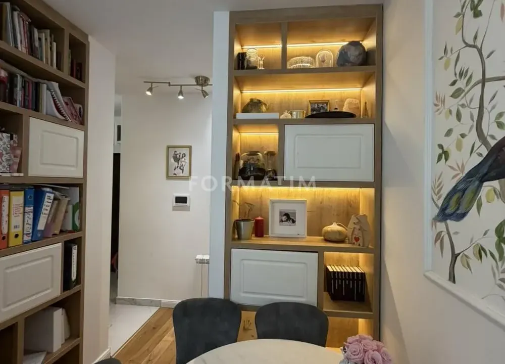 Prodaja, četvorosoban stan, 74m², Olimp, Zvezdara Sve Podlokacije