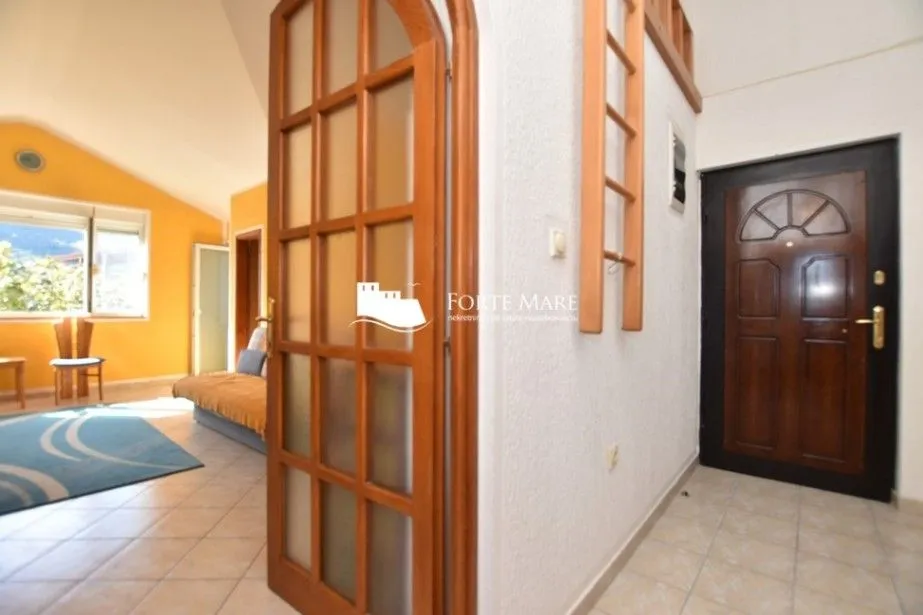 Prodaja, dvosoban stan, 70m², Đenovići, Herceg Novi