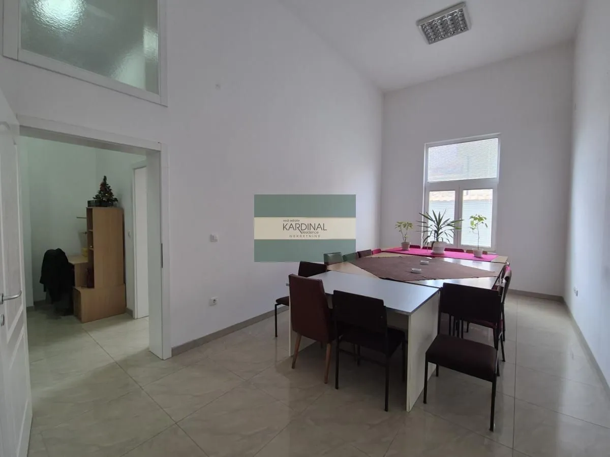Sale, office space, 65m², Aqua park, Jagodina