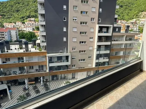 Izdavanje, jednosoban stan, 56m², Budva, Crna Gora - image 5