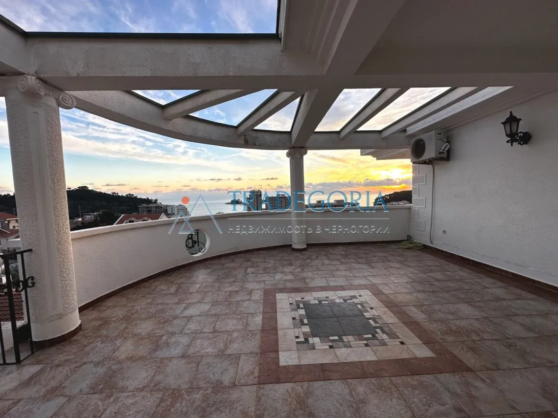 Prodaja, kuća, 422m², Petrovac, Budva