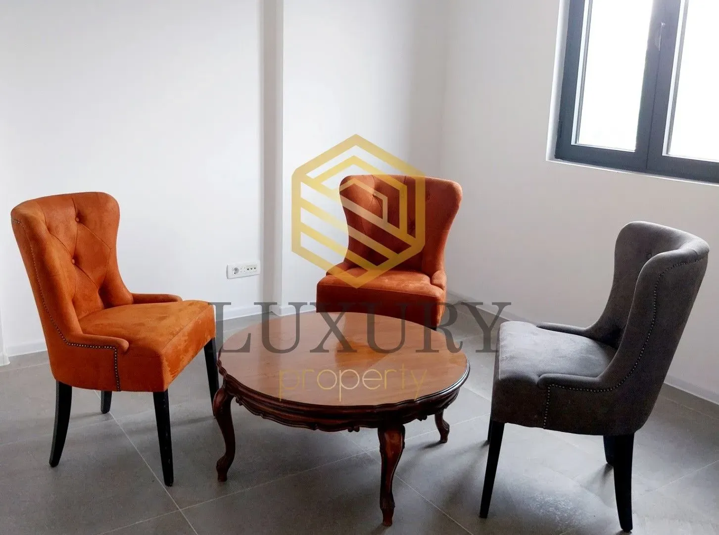 Izdavanje, poslovni prostor, 120m², Centar, Podgorica