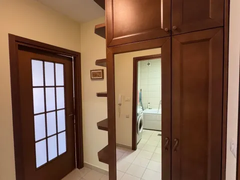 Rent, one bedroom apartment, 50m², City Kvart, Podgorica - image 7