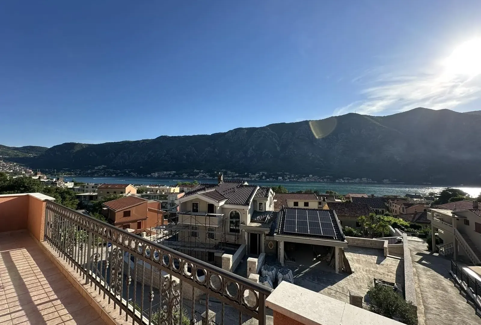 Rent, three bedroom apartment, 90m², Kotor, Crna Gora