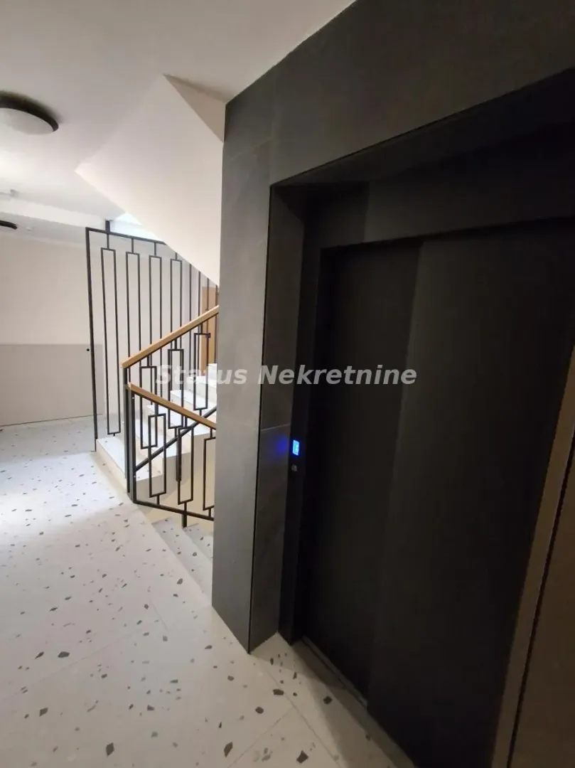 Prodaja, četvorosoban stan, 100m², Podbara, Novi Sad Sve Podlokacije