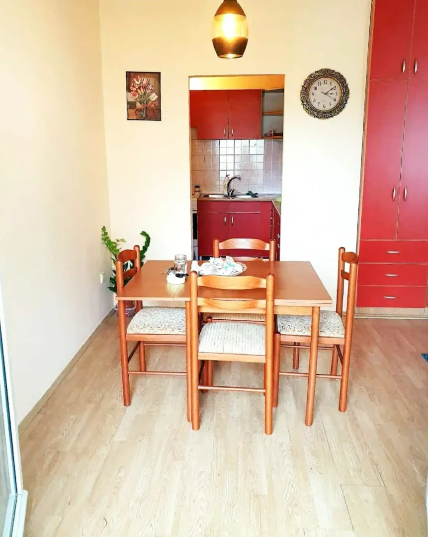 Izdavanje, jednosoban stan, 45m², Zagorič, Podgorica