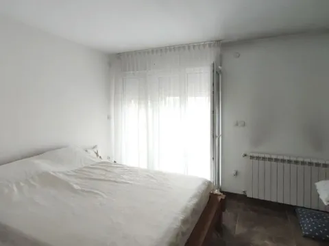 Prodaja, kuća, 206m², Klupci, Loznica - image 11