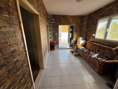 Prodaja, kuća, 188m², Beška, Inđija - image 11