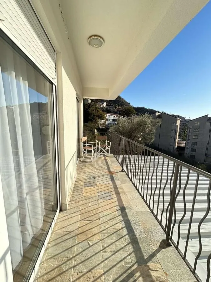 Sale, two bedroom apartment, 76m², Pržno, Budva