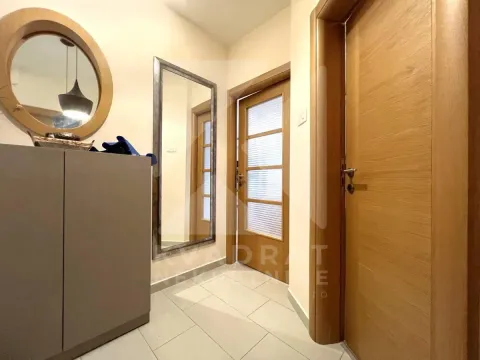 Prodaja, jednosoban stan, 48m², Stari Aerodrom, Podgorica - image 12