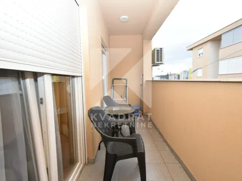 Izdavanje, dvosoban stan, 70m², Tuški Put, Podgorica - image 14