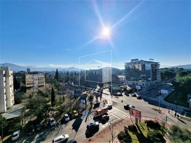 Prodaja, stan, 280m², Preko Morače, Podgorica