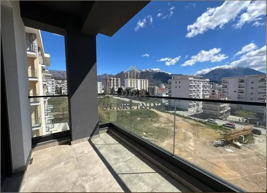 Sale, two bedroom apartment, 57m², Šušanj, Bar