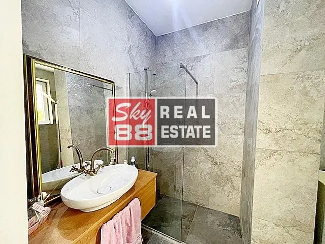 Sale, two bedroom apartment, 87m², Stari Grad, Beograd