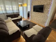 Izdavanje, trosoban stan, 80m², Autobuska stanica, Podgorica