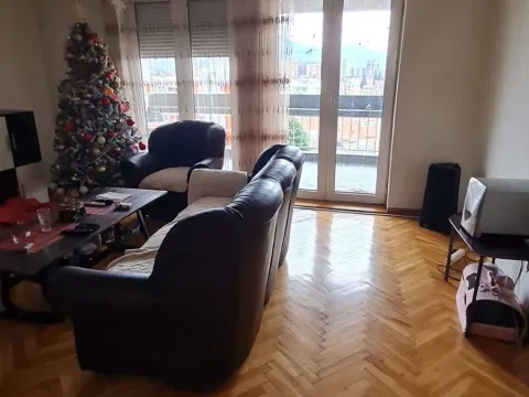 Rent, three bedroom apartment, 105m², Centar, Podgorica - image 2