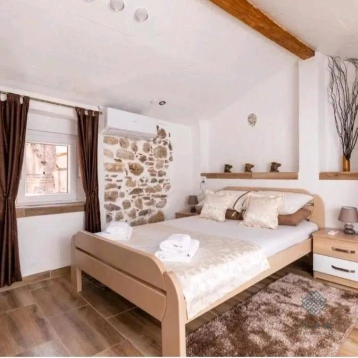 Sale, one bedroom apartment, 58m², Stari Grad Kotor, Kotor