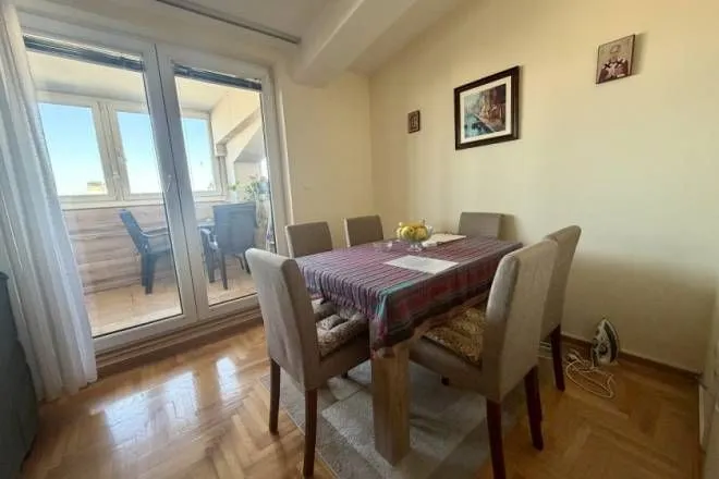 Prodaja, trosoban stan, 74m², Voždovac, Voždovac Sve Podlokacije