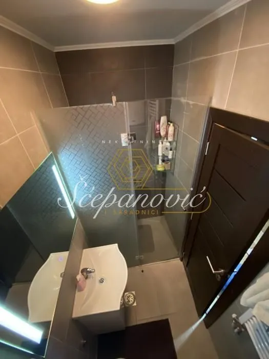 Prodaja, trosoban stan, 76m², Adice, Novi Sad Sve Podlokacije