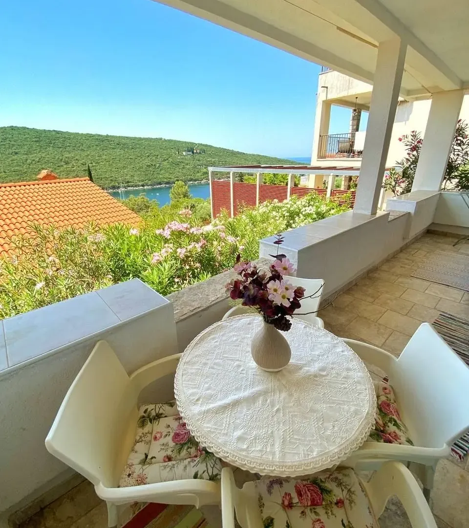 Prodaja, dvosoban stan, 75m², Glavatičići, Kotor