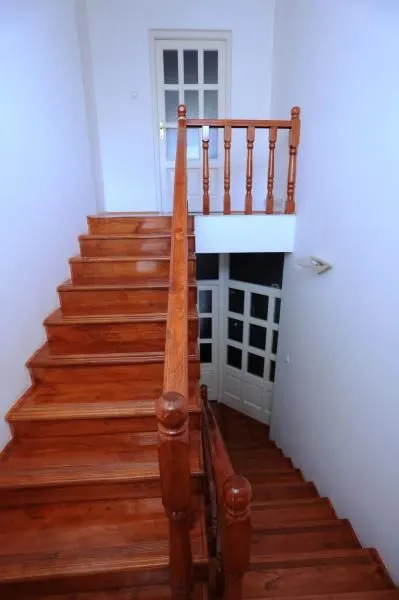 Prodaja, kuća, 332m², Pantelej, Niš