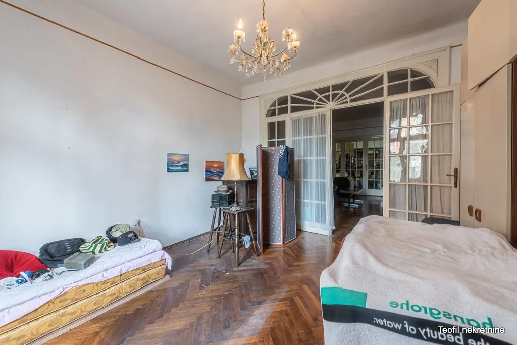 Prodaja, trosoban stan, 105m², Vračar, Šid