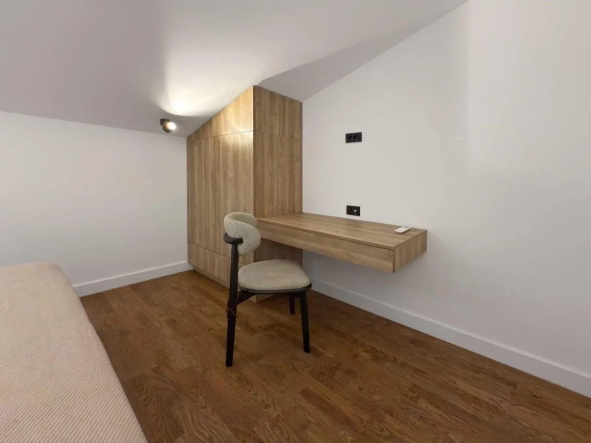 Prodaja, dvosoban stan, 185m², Pod Kuk, Tivat