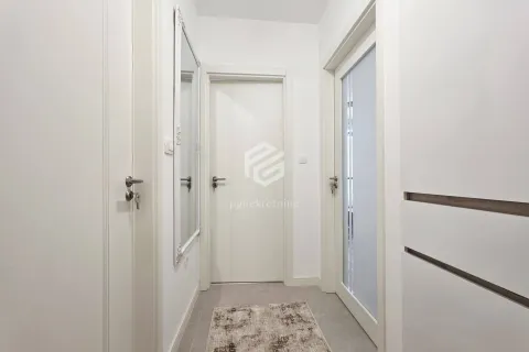 Rent, one bedroom apartment, 42m², Stari Aerodrom, Podgorica - image 12