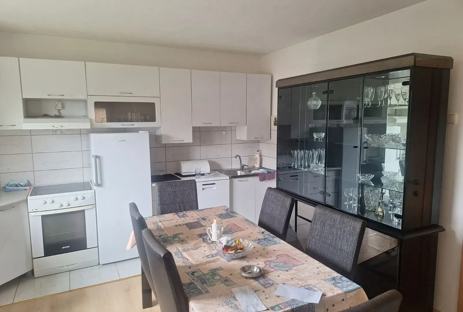 Rent, house, 130m², Tološi, Podgorica