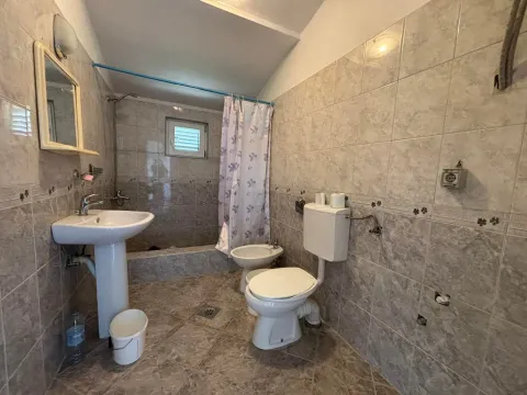 Prodaja, kuća, 400m², Glavica, Danilovgrad - image 20