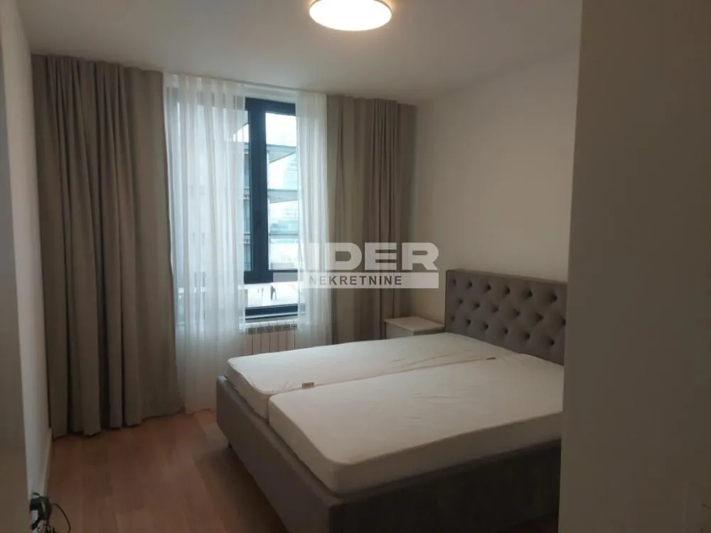 Izdavanje, dvosoban stan, 59m², Savski Venac, Beograd