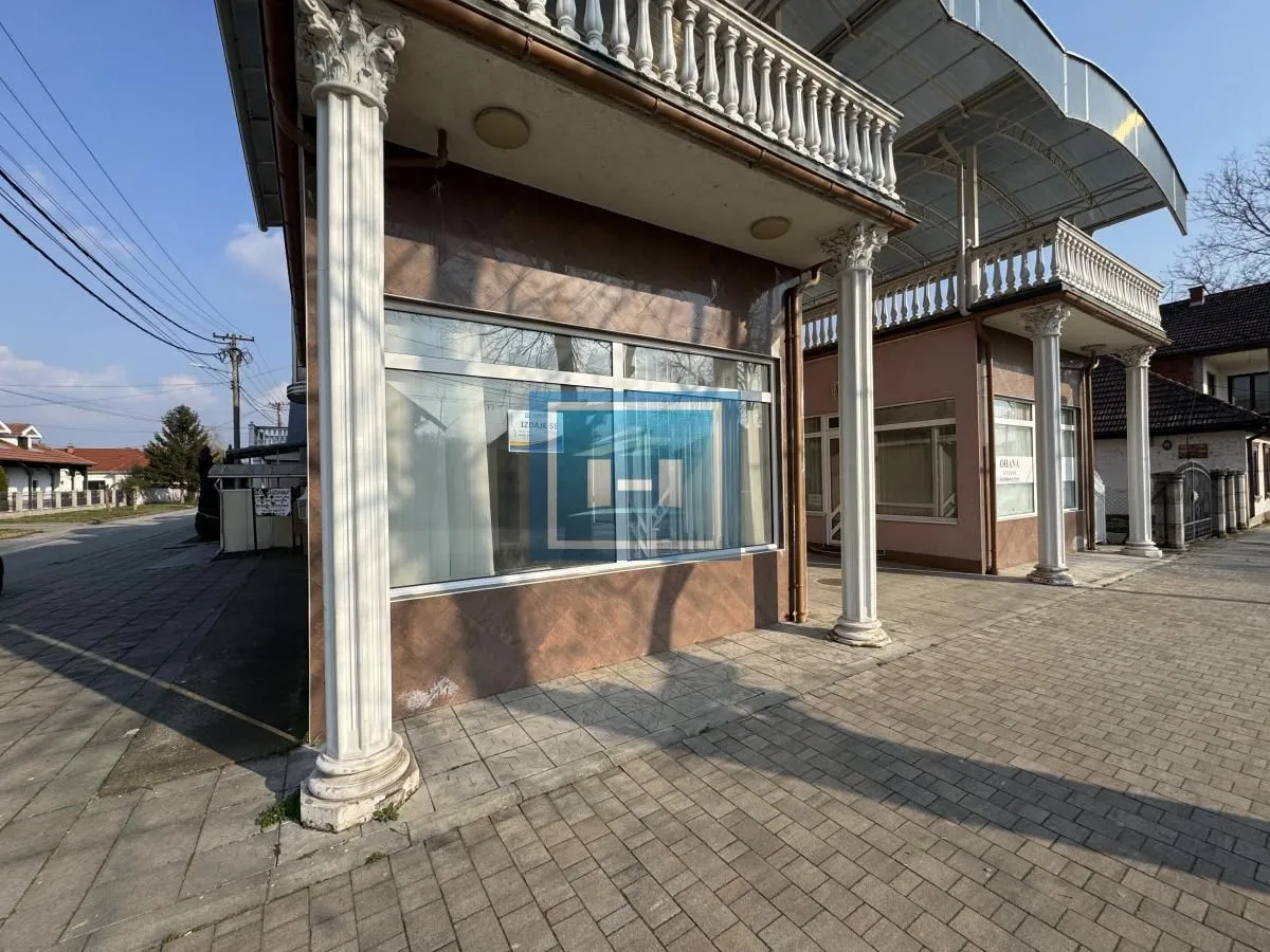 Izdavanje, poslovni prostor, 35m², Ćuprija, Srbija