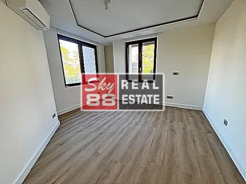 Izdavanje, četvorosoban stan, 156m², Savski Venac, Beograd - image 12