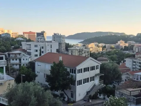 Rent, three bedroom apartment, 88m², Bečići, Budva - image 3