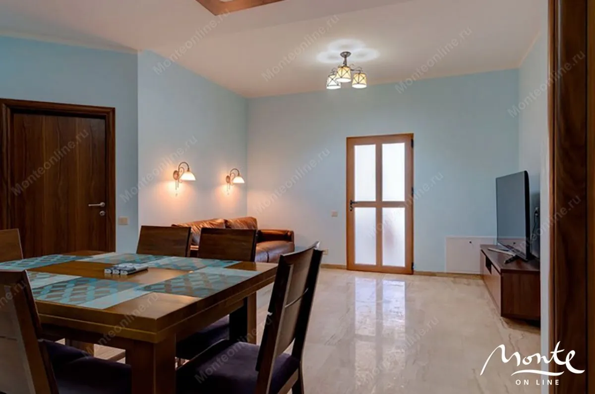 Prodaja, kuća, 372m², Stoliv, Kotor