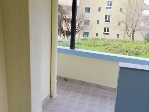 Rent, one bedroom apartment, 50m², Petrovac, Budva - image 5