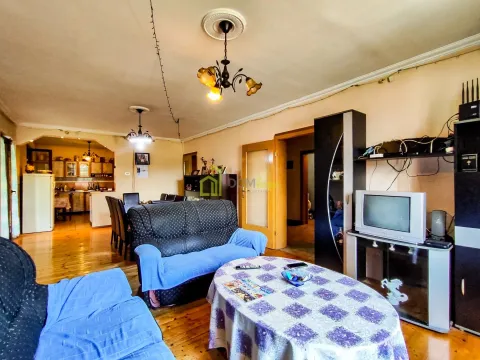 Sale, house, 260m², Velje Brdo, Podgorica - image 11