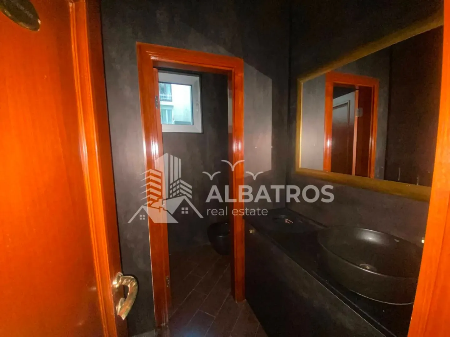 Sale, office space, 299m², Centar, Bar