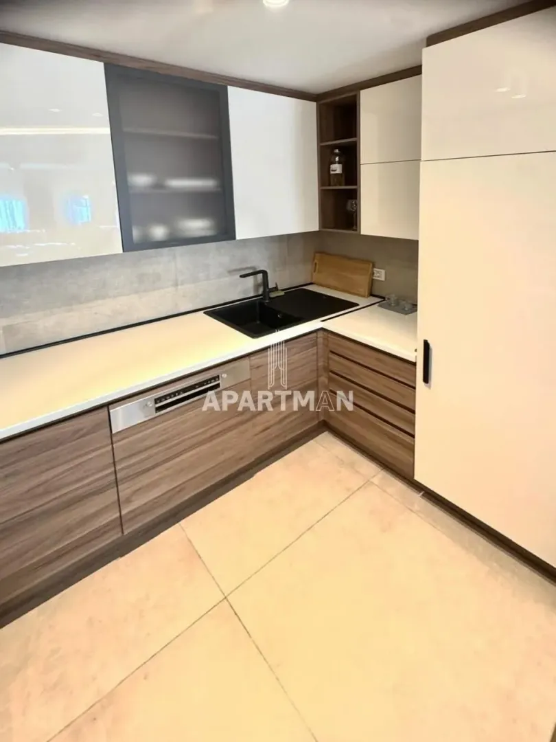 Rent, two bedroom apartment, 69m², Vračar Hram, Vračar Sve Podlokacije