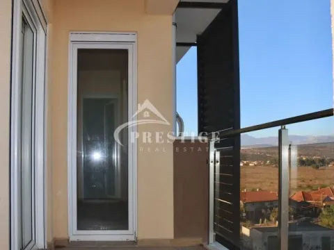 Prodaja, dvosoban stan, 77m², City Kvart, Podgorica - image 4