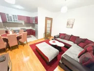 Izdavanje, dvosoban stan, 74m², City Kvart, Podgorica - image 1