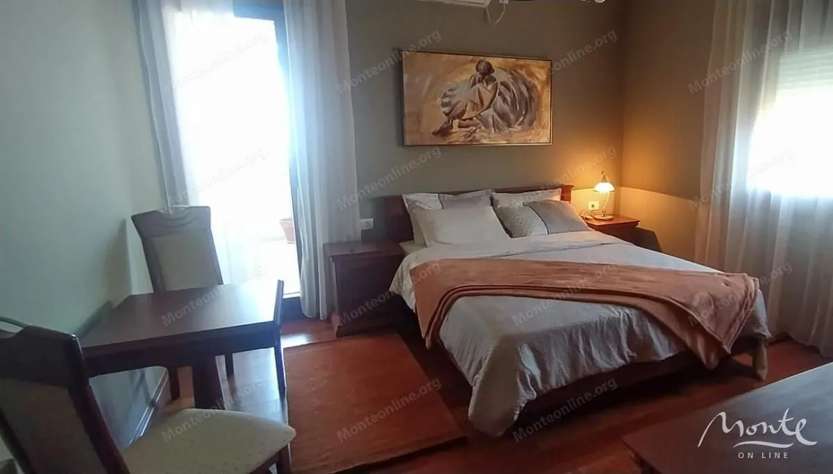 Sale, apartment, 104m², Centar, Bar